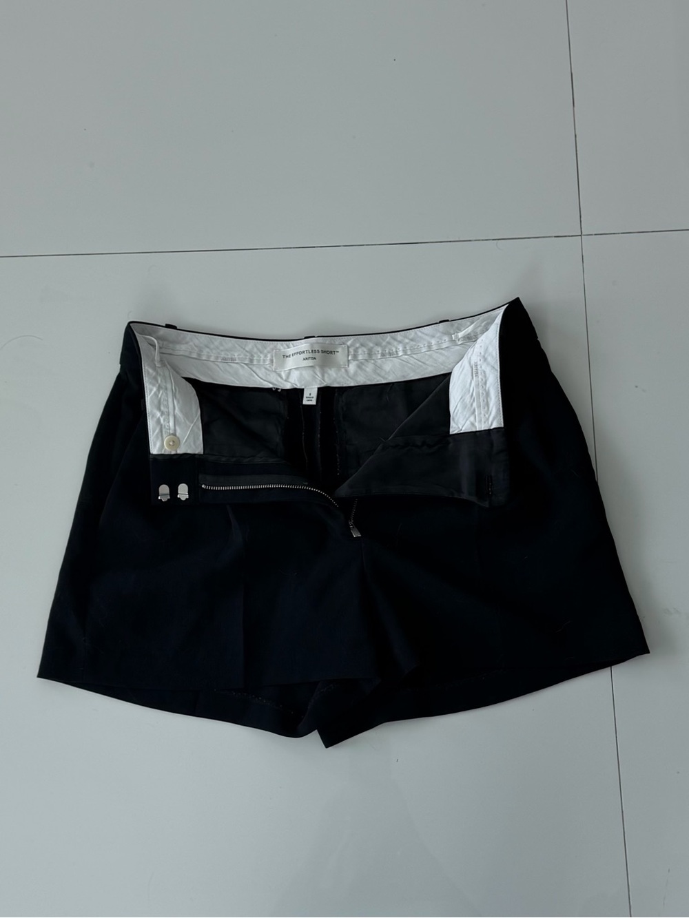 Aritzia Black Effortless High-Rise Shorts